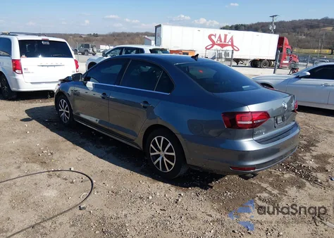 2017 Volkswagen Jetta 1.4T Se z USA, uszkodzony, nr VIN 3VWDB7AJ6HM406365